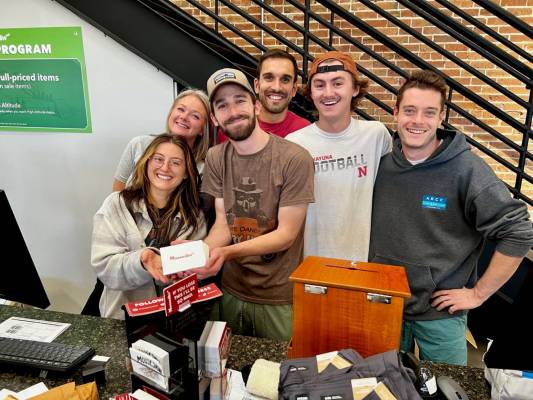 moosejaw_ribboncutting16_original