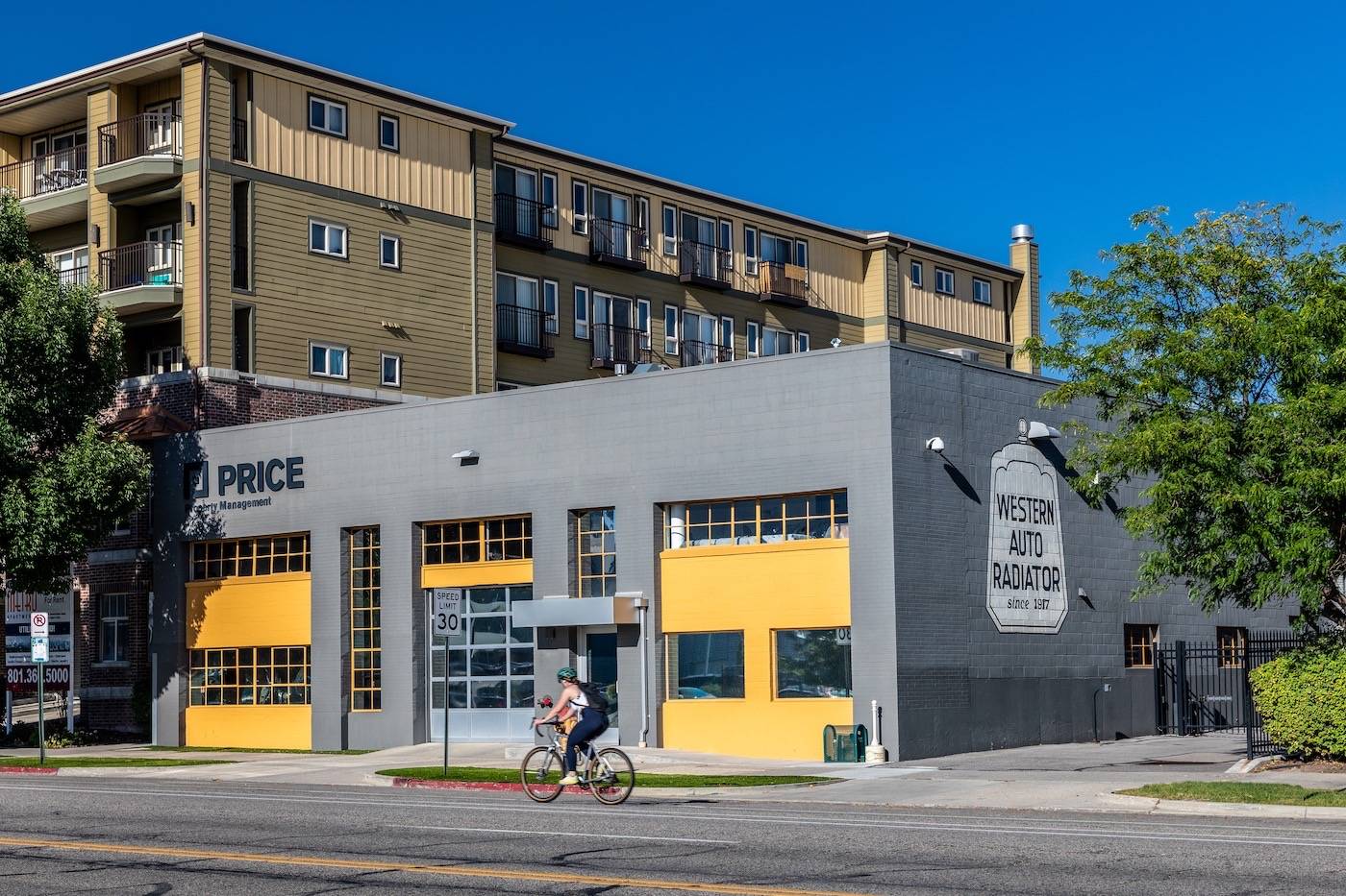 PricePropertyManagementOffice_SubPhoto_original