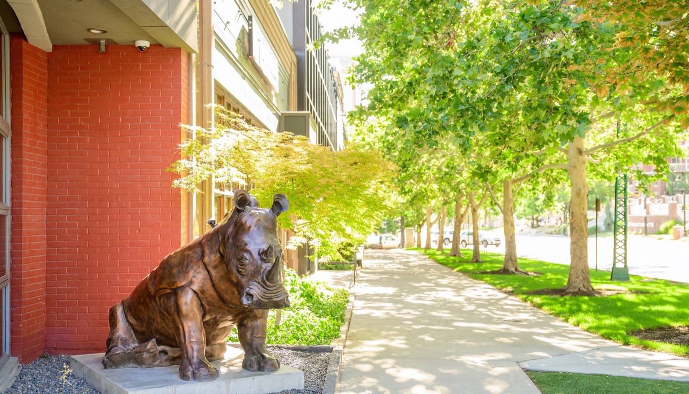 The_Boss-Price_Headquarters-02_original